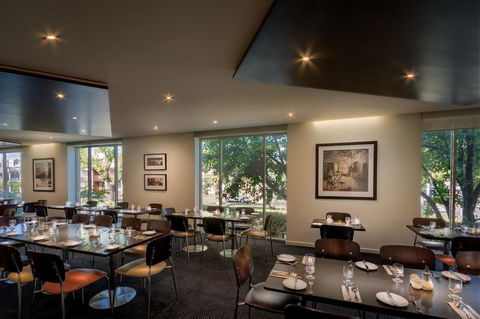 BEST WESTERN PLUS Travel Inn - Accommodation in Surfers Paradise 12