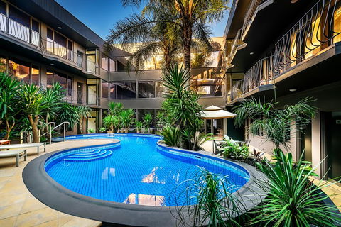 BEST WESTERN PLUS Travel Inn - Accommodation in Surfers Paradise 1