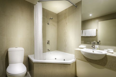 BEST WESTERN PLUS Travel Inn - Accommodation in Surfers Paradise 44