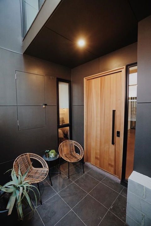 THE WAREHOUSE APARTMENTS - Accommodation in Surfers Paradise 5