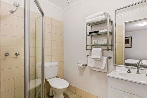 Quality Inn & Suites The Menzies - Accommodation in Surfers Paradise 1