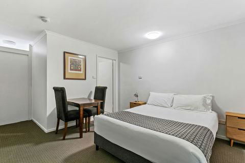 Quality Inn & Suites The Menzies - Accommodation in Surfers Paradise 2