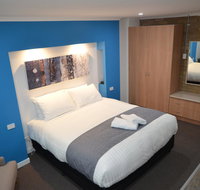 Tropicana Motor Inn - Accommodation in Surfers Paradise