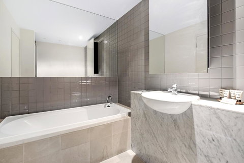 ULTIQA Little Collins (located At The Hero Apartment Building) - Accommodation in Surfers Paradise 15