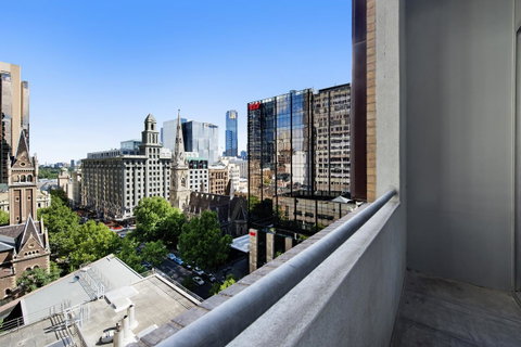 ULTIQA Little Collins (located At The Hero Apartment Building) - Accommodation in Surfers Paradise 2