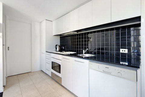 ULTIQA Little Collins (located At The Hero Apartment Building) - Accommodation in Surfers Paradise 24