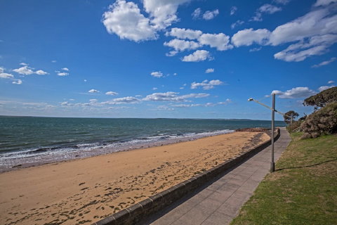 C-Scape Esplanade Cowes - Accommodation in Surfers Paradise 21