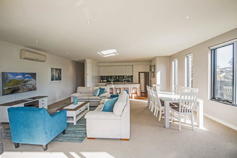 C-Scape Esplanade Cowes - Accommodation in Surfers Paradise 7