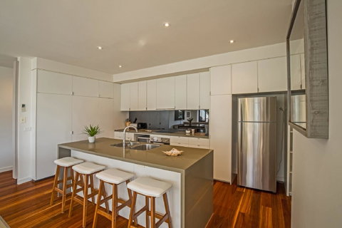 C-Scape Esplanade Cowes - Accommodation in Surfers Paradise 9