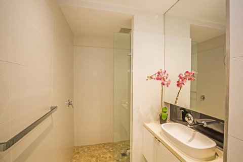 C-Scape Esplanade Cowes - Accommodation in Surfers Paradise 14