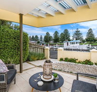 The Waterfront Apartment - Accommodation in Surfers Paradise