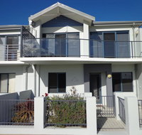 The Beach Villa Bunbury - Accommodation in Surfers Paradise