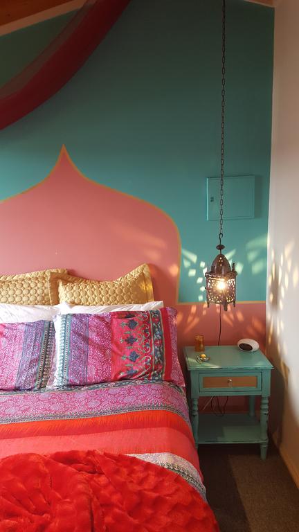 The Bohemian Art Studio - Accommodation in Surfers Paradise 3