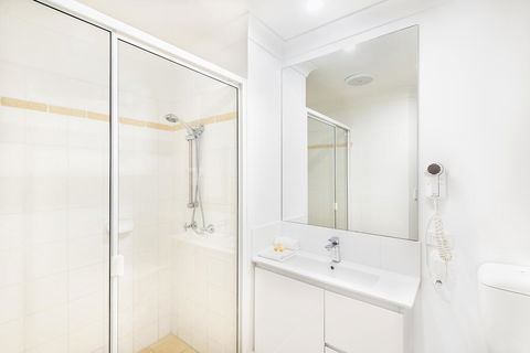 The Brighton Apartments - Accommodation in Surfers Paradise 2