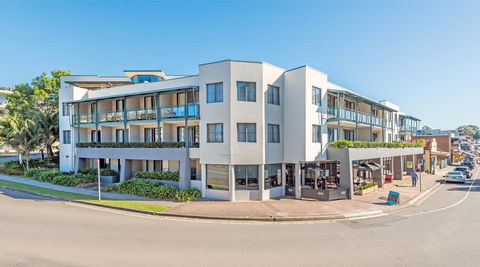 The Brighton Apartments - Accommodation in Surfers Paradise 0
