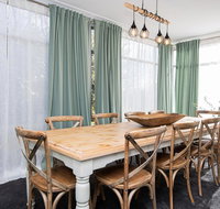 The Byng House Grand and Central Entertain 12 - Accommodation in Surfers Paradise