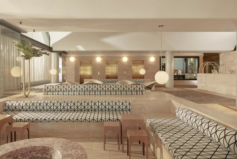 The Calile Hotel - Accommodation in Surfers Paradise 1