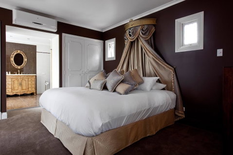 The Castle On Tamborine - Accommodation in Surfers Paradise 1
