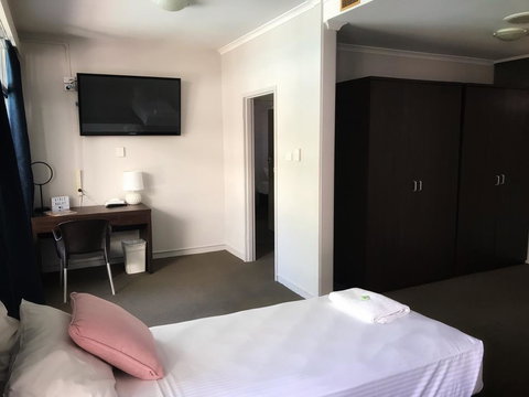 The Cavenagh - Accommodation in Surfers Paradise 2