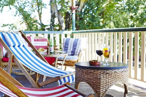 The Daylesford Hotel - Accommodation in Surfers Paradise 0