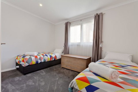 The Elements West - Jindabyne - Accommodation in Surfers Paradise 2
