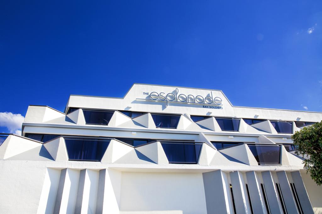Buckenbowra ACT Accommodation in Surfers Paradise