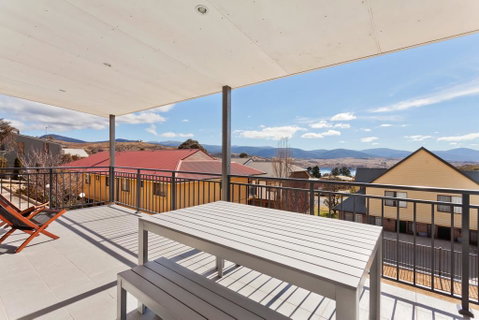 The Elements West - Jindabyne - Accommodation in Surfers Paradise 1