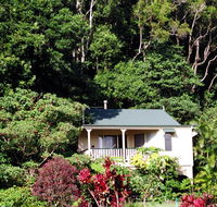 The Falls Montville - Accommodation in Surfers Paradise