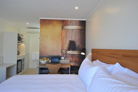 The Griff Motel - Accommodation in Surfers Paradise 0