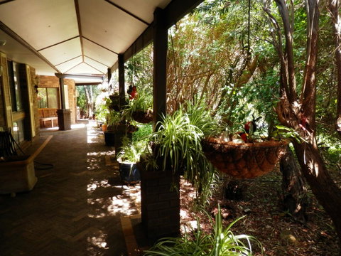 The Hideaway Luxury B&B Retreat - Accommodation in Surfers Paradise 2
