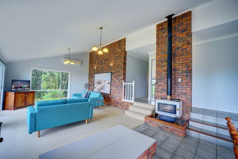 The Hillside House - Accommodation in Surfers Paradise 2