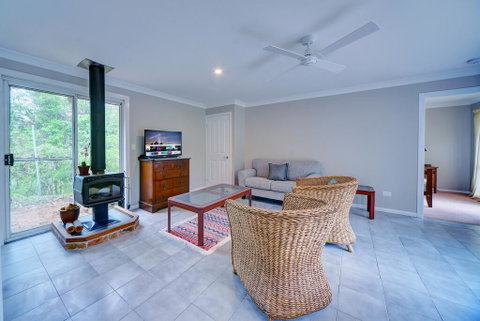 The Hillside Villa - Accommodation in Surfers Paradise 2