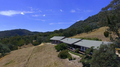 The Homestead At Holmeslgen At Eildon - Accommodation in Surfers Paradise 0
