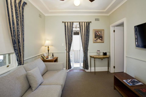 The Hughenden Boutique Hotel - Accommodation in Surfers Paradise 2