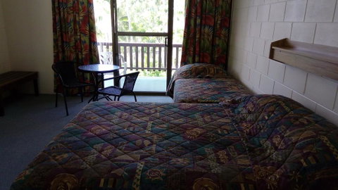 The Islands Inn Motel - Accommodation in Surfers Paradise 3