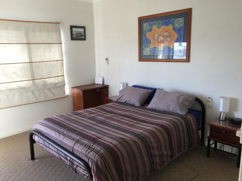 The Jewel Of The Bay - Accommodation in Surfers Paradise 2