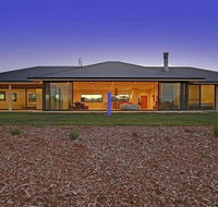 The Junction - contemporary meets river country - Accommodation in Surfers Paradise