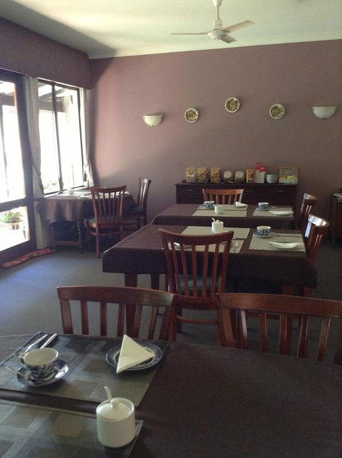The Noble Grape Guesthouse - Accommodation in Surfers Paradise 3
