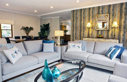 The Orange Fox - Accommodation in Surfers Paradise 1