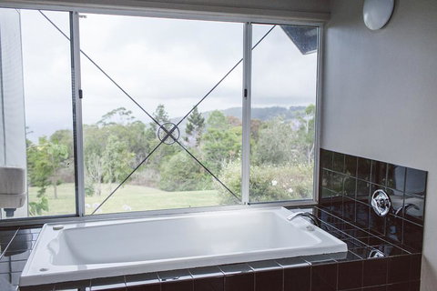 The Retreat Tamborine Mountain - Accommodation in Surfers Paradise 1