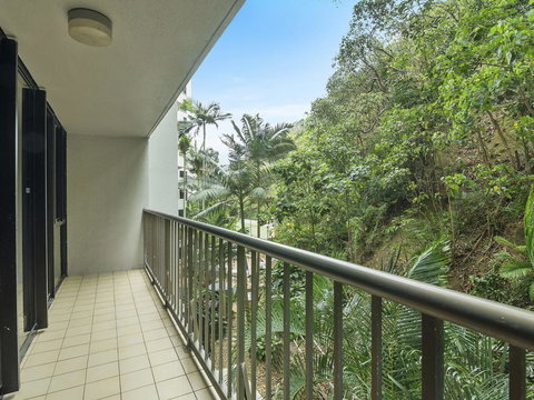 THE ROCKS RESORT, UNIT 3D - Accommodation in Surfers Paradise 2