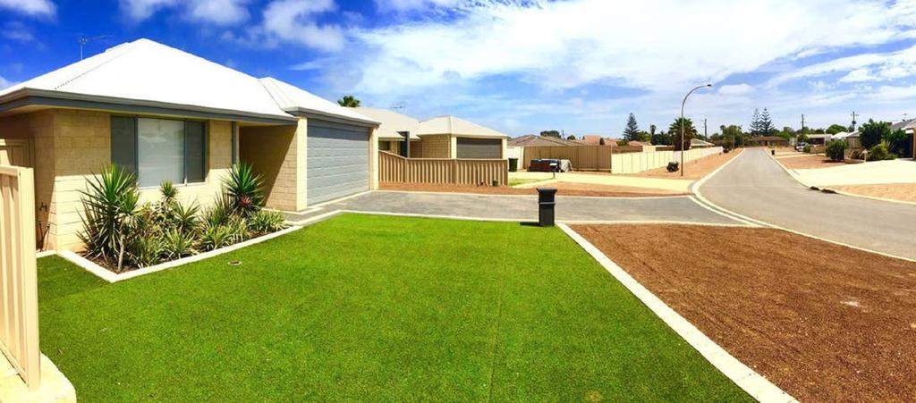 Wandina WA Accommodation in Surfers Paradise