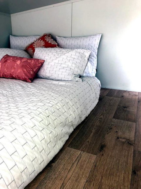 The Saddle Camp Tiny House, Braidwood - Accommodation in Surfers Paradise 3
