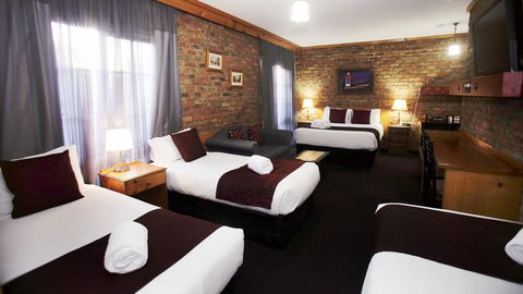 The Settlement Historic Hotel - Accommodation in Surfers Paradise 3