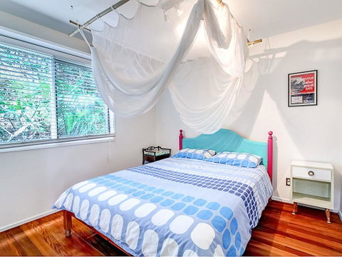 The Shack - Accommodation in Surfers Paradise 1