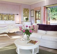 The Spotted Chook and Amelie's Petite Maison - Accommodation in Surfers Paradise