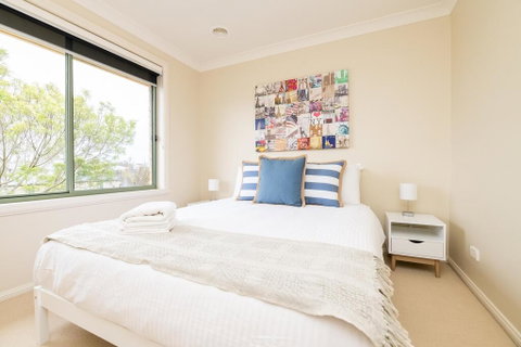 The Tinnock Entertainer Large & Comfy + Wifi - Accommodation in Surfers Paradise 2
