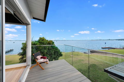 The View - Accommodation in Surfers Paradise 1