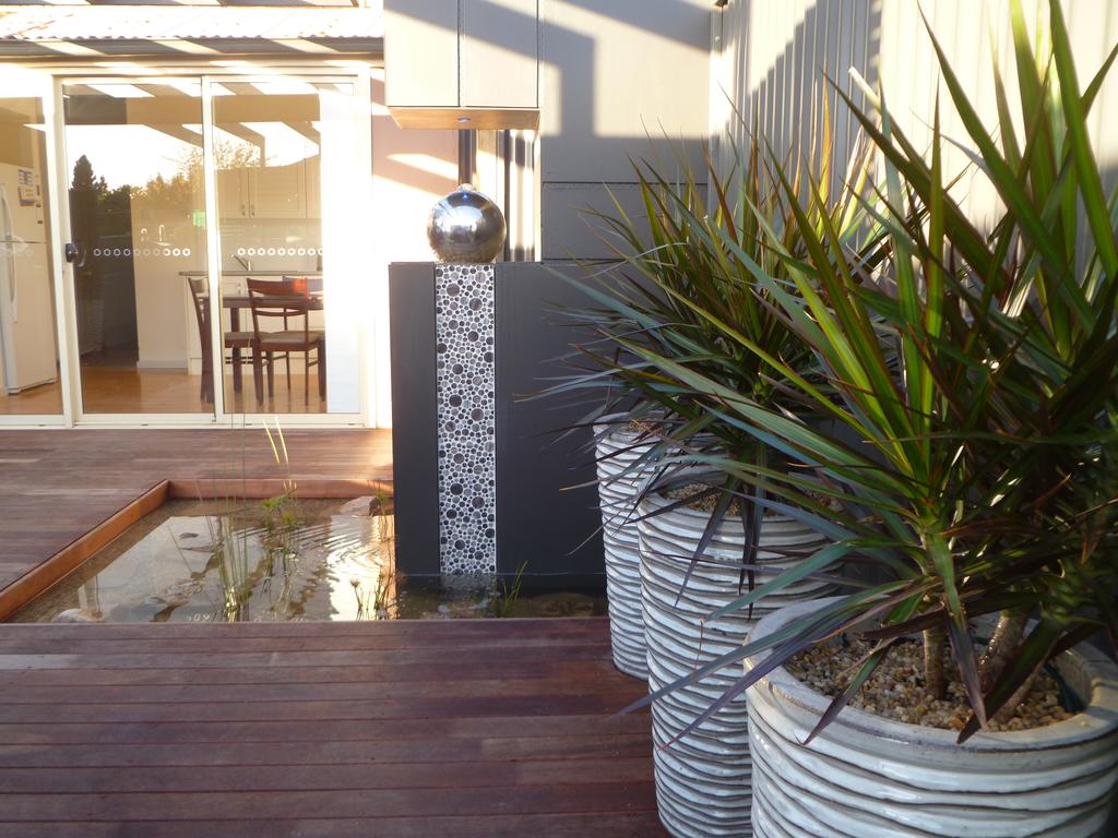 Coonamia SA Accommodation in Surfers Paradise