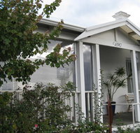 Three Chimneys Bed and Breakfast Boutique Guest House - Accommodation in Surfers Paradise